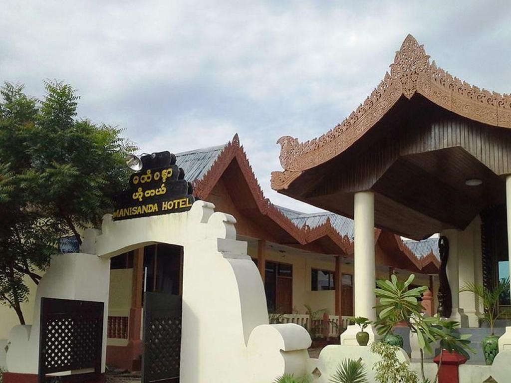 Manisanda Hotel Bagan Bagian luar foto