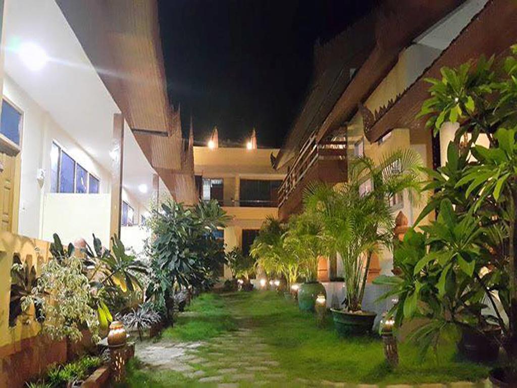 Manisanda Hotel Bagan Bagian luar foto