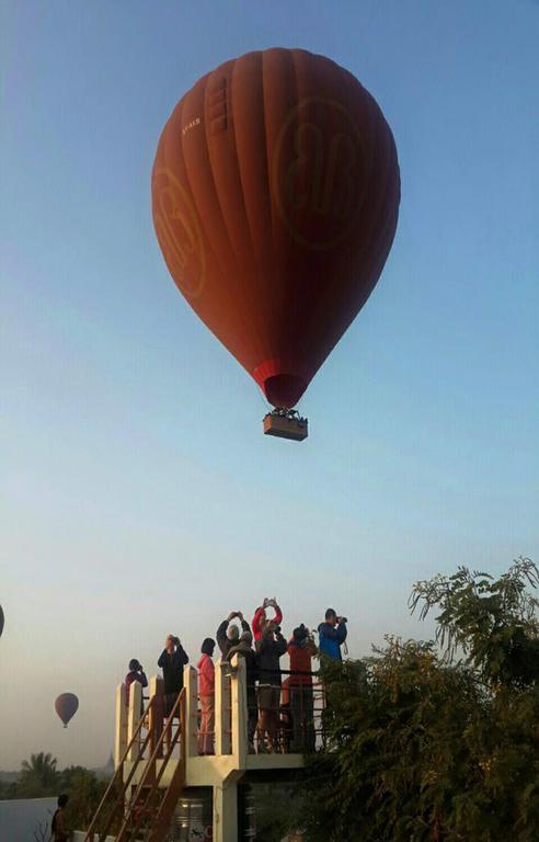 Manisanda Hotel Bagan Bagian luar foto