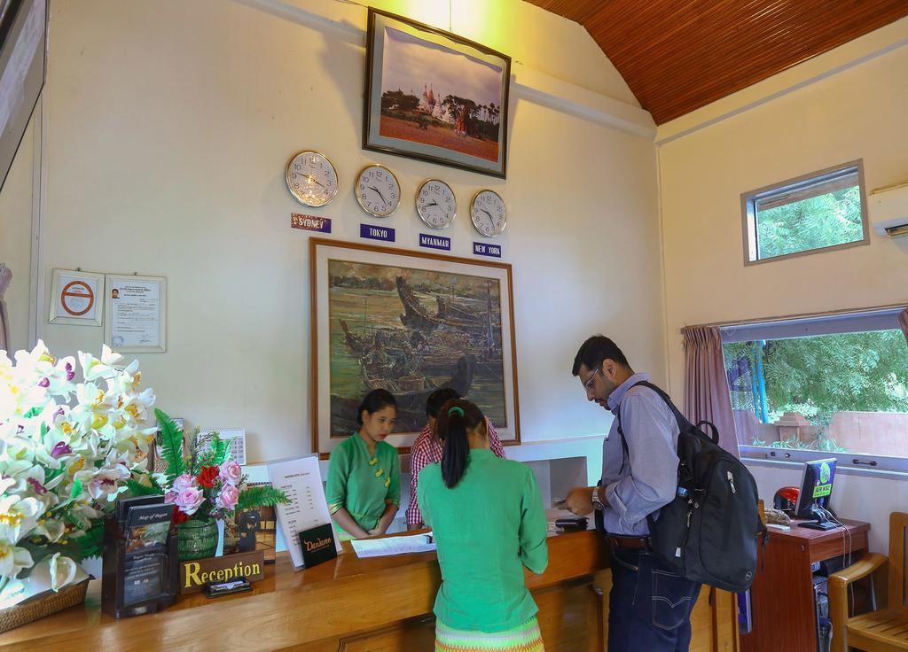 Manisanda Hotel Bagan Bagian luar foto