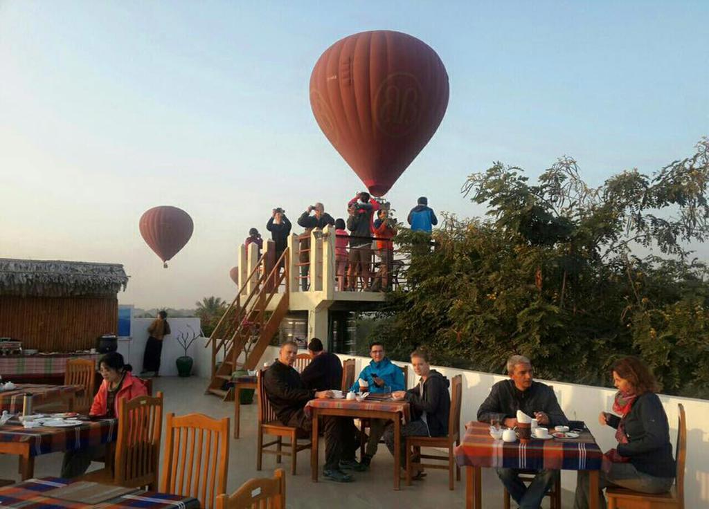 Manisanda Hotel Bagan Bagian luar foto