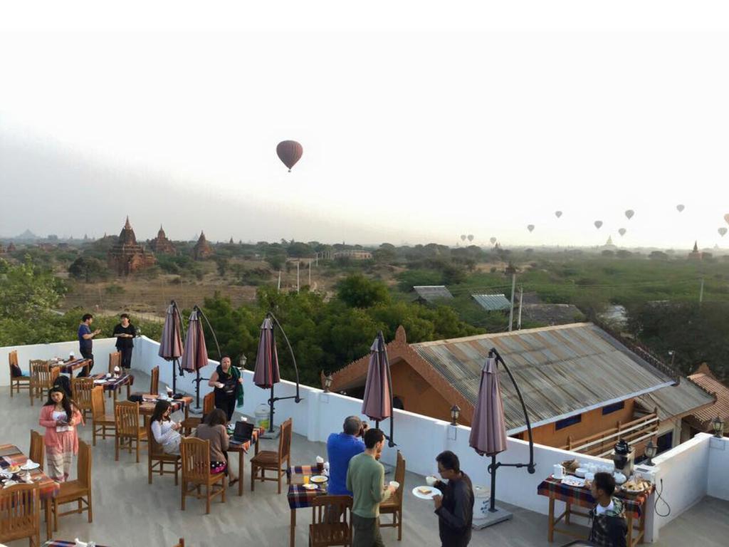 Manisanda Hotel Bagan Bagian luar foto