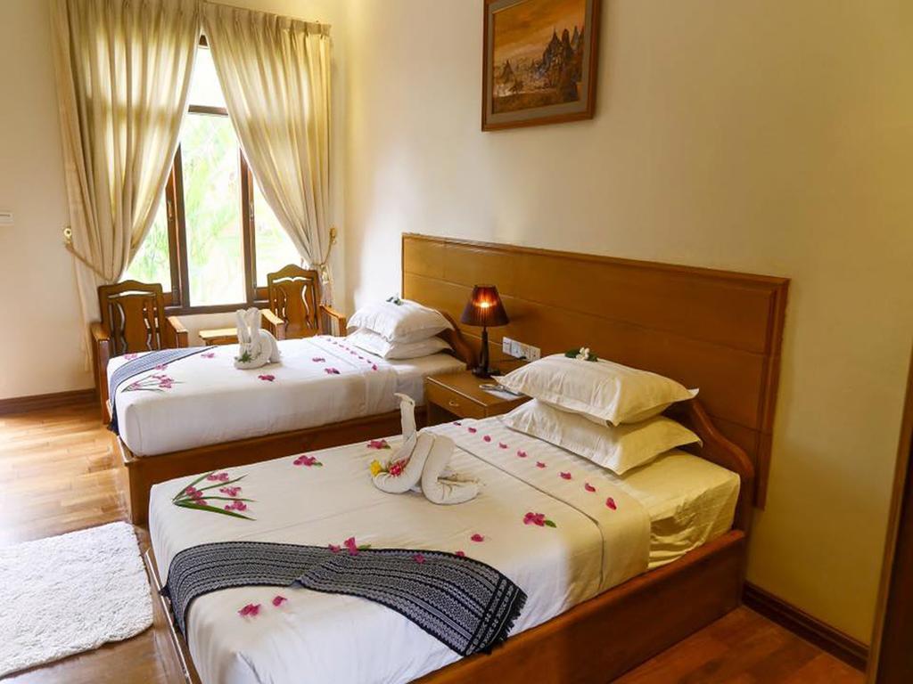 Manisanda Hotel Bagan Bagian luar foto