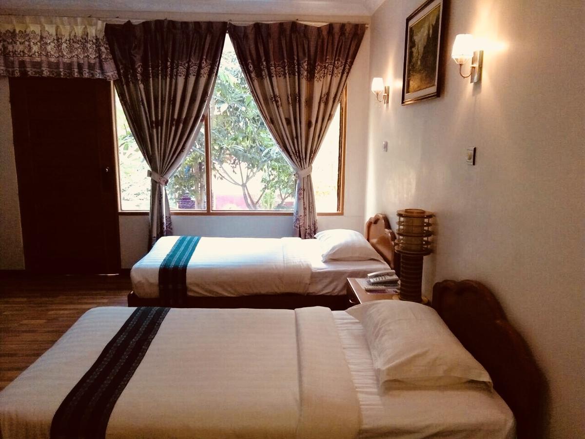 Manisanda Hotel Bagan Bagian luar foto