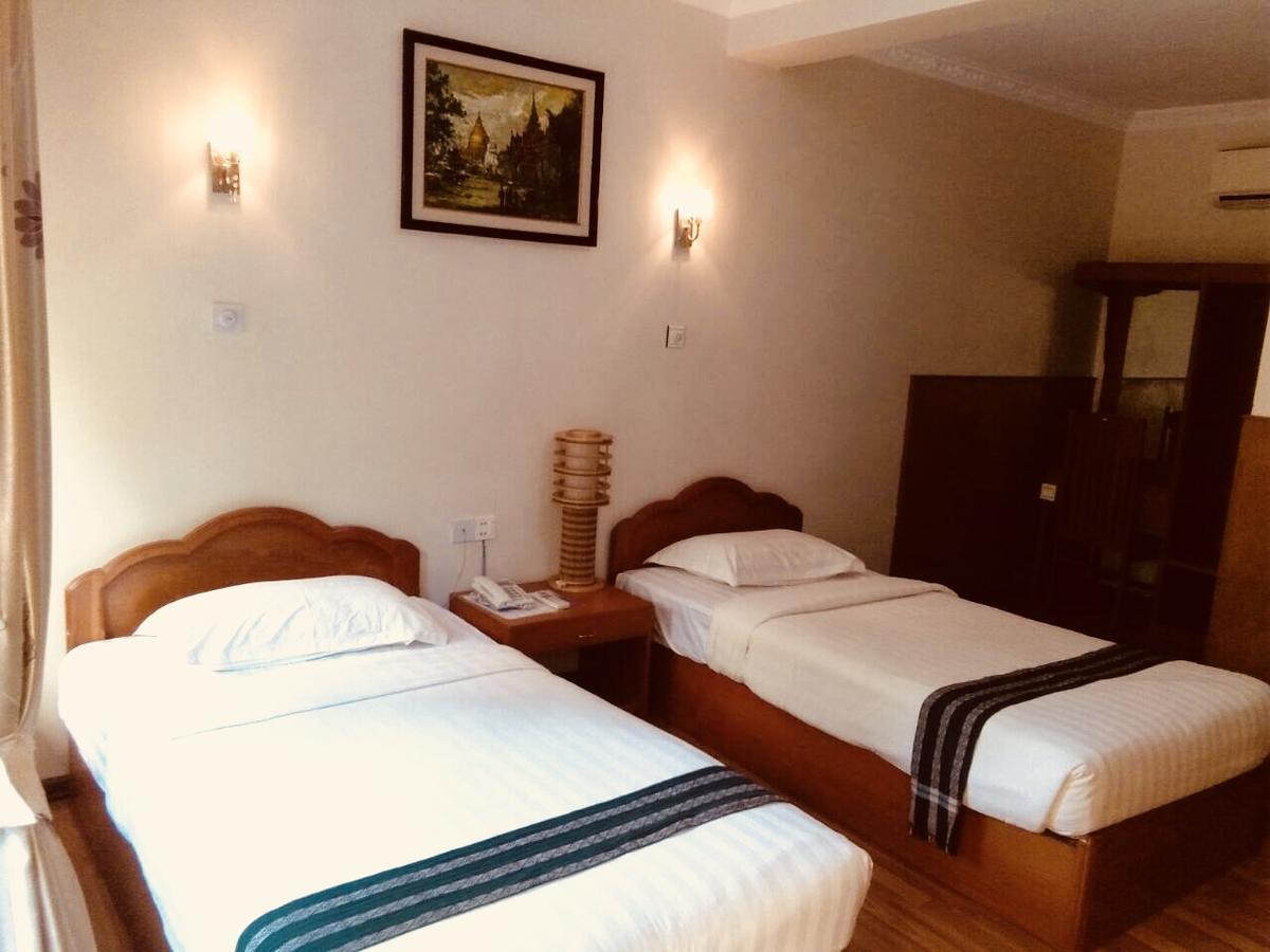 Manisanda Hotel Bagan Bagian luar foto