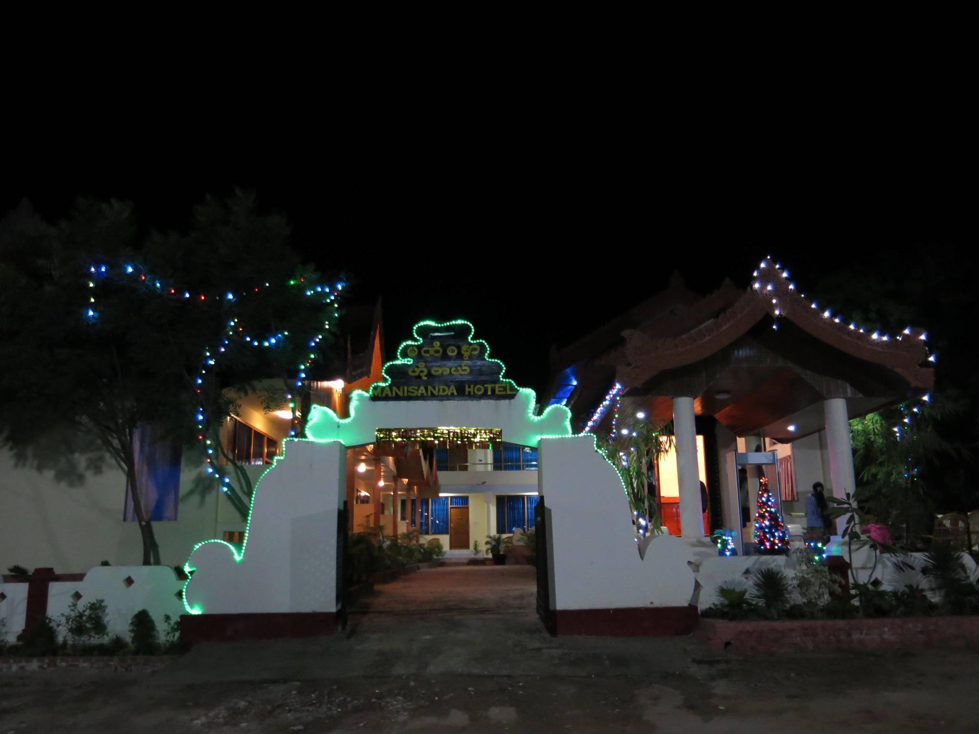 Manisanda Hotel Bagan Bagian luar foto